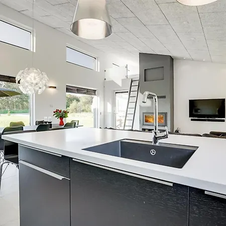 Alva - 998m From The Sea By Interhome